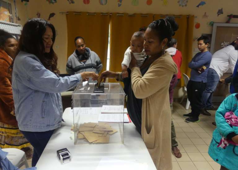 À Nouméa, des électeurs déterminés à faire entendre leur voix… lorsque les procurations sont arrivées à temps