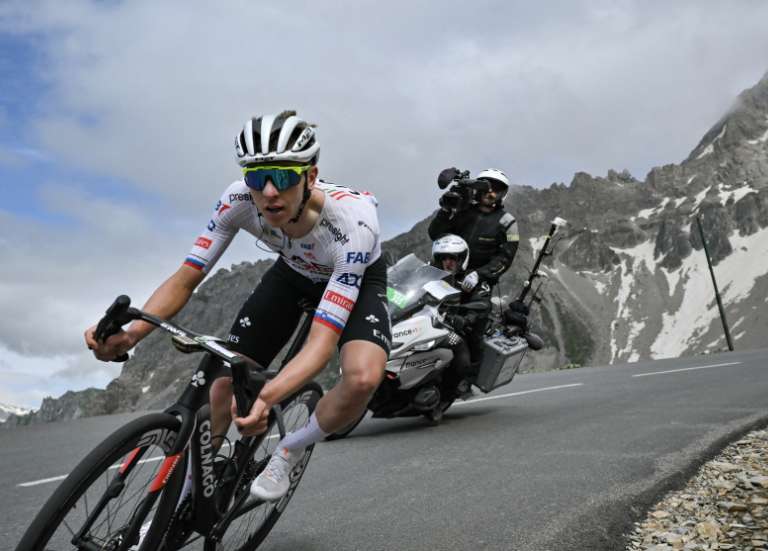 Tour de France : Tadej Pogacar fait le ménage dans le Galibier