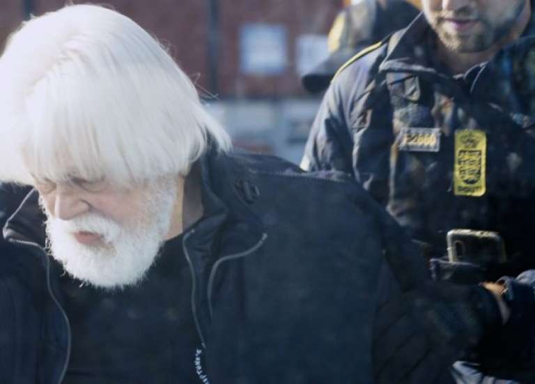 Le fondateur de Sea Shepherd, recherché par le Japon, arrêté au Groenland