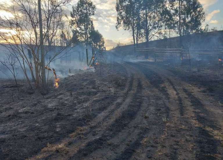 L’incendie de Boulouparis est maîtrisé, plus de 1 300 hectares partis en fumée