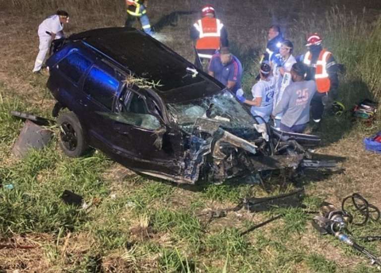 Deux conducteurs lancés à vive allure blessés dans un impressionnant accident de la route à Païta