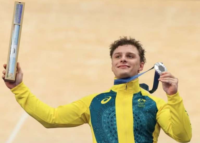 L’Australie bannit à vie un triple médaillé olympique de cyclisme pour avoir rejoint… l’équipe britannique