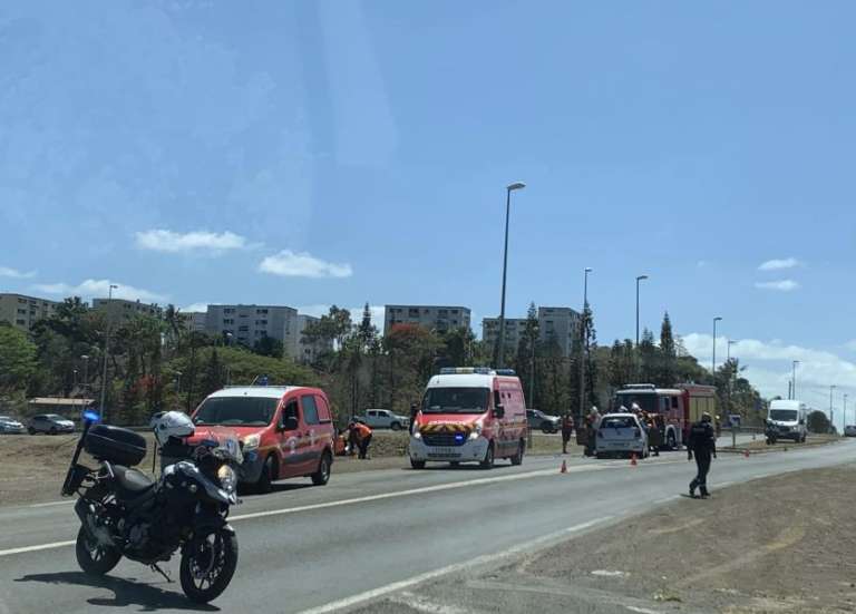 Collision entre deux véhicules à Ducos : trois personnes blessées