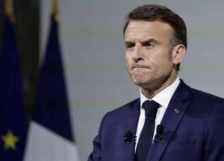 Emmanuel Macron promet un projet de 