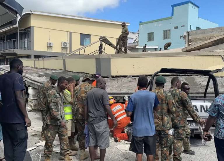 Séisme au Vanuatu : au moins quatorze morts, la France prête à porter secours