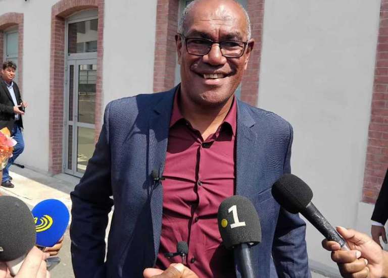 Alcide Ponga est élu président du 18e gouvernement