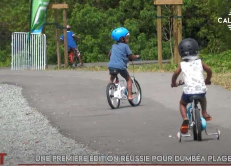 Une première réussie pour Dumbéa plage, des perturbations dans le fret postal… Le JT de Caledonia du lundi 13 janvier